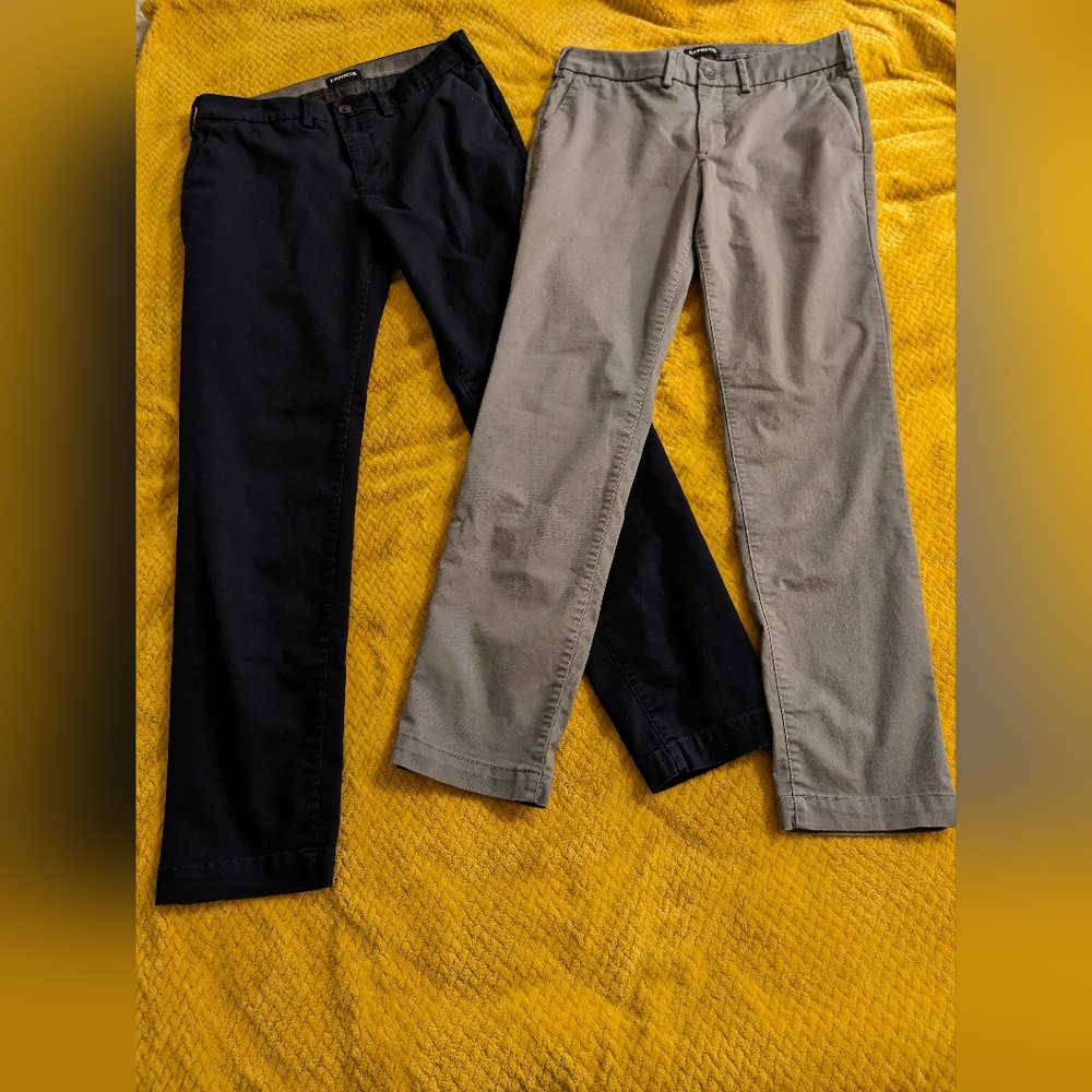 2 pairs of Express hyper stretch chinos size 30×32